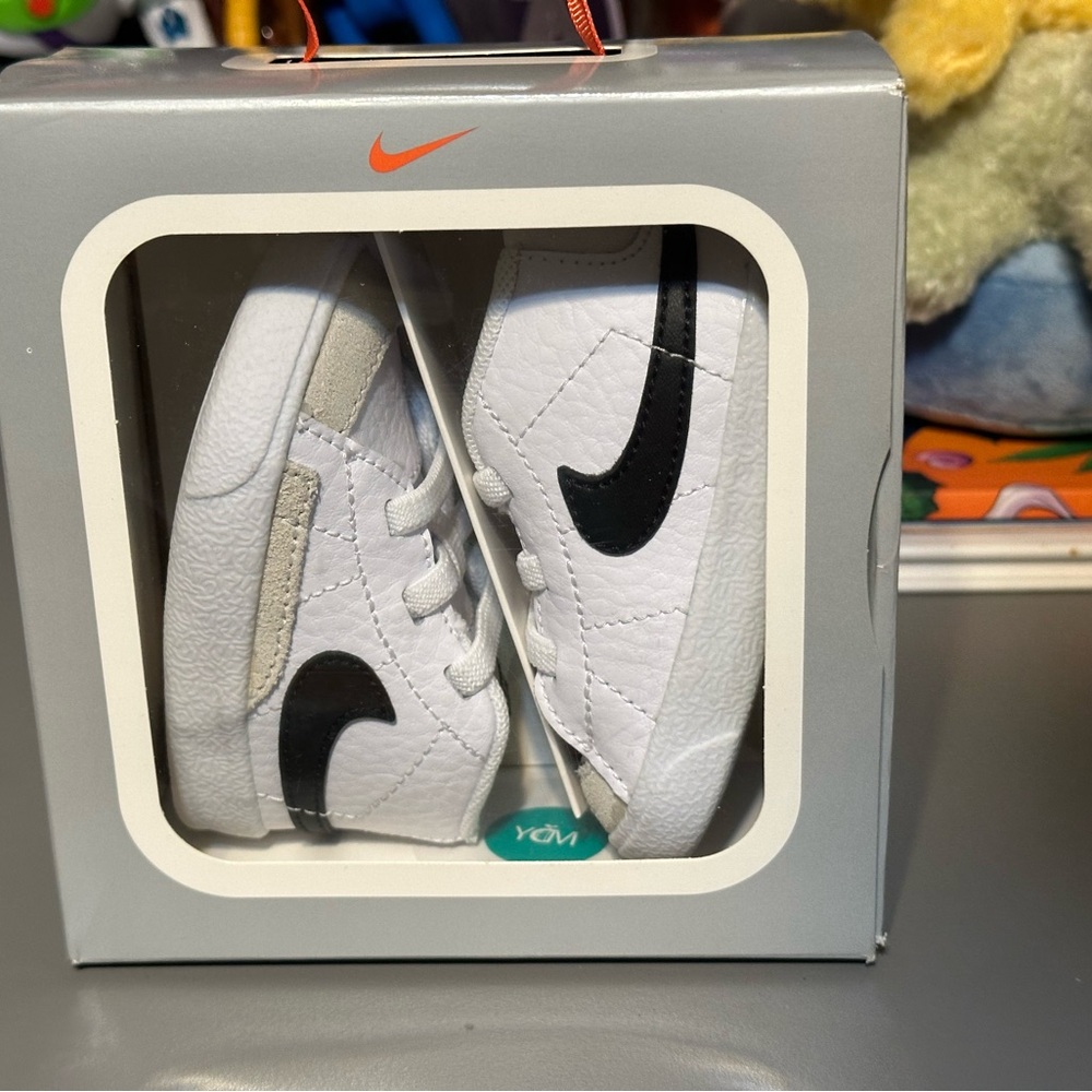 Nike Kids White and Black Sneakers
